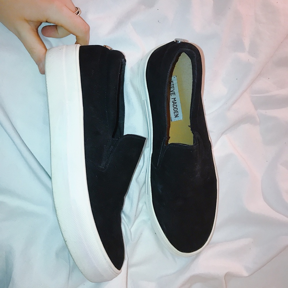 ☀️☀️SOLD☀️☀️ Steve Madden Platform Slip-Ons